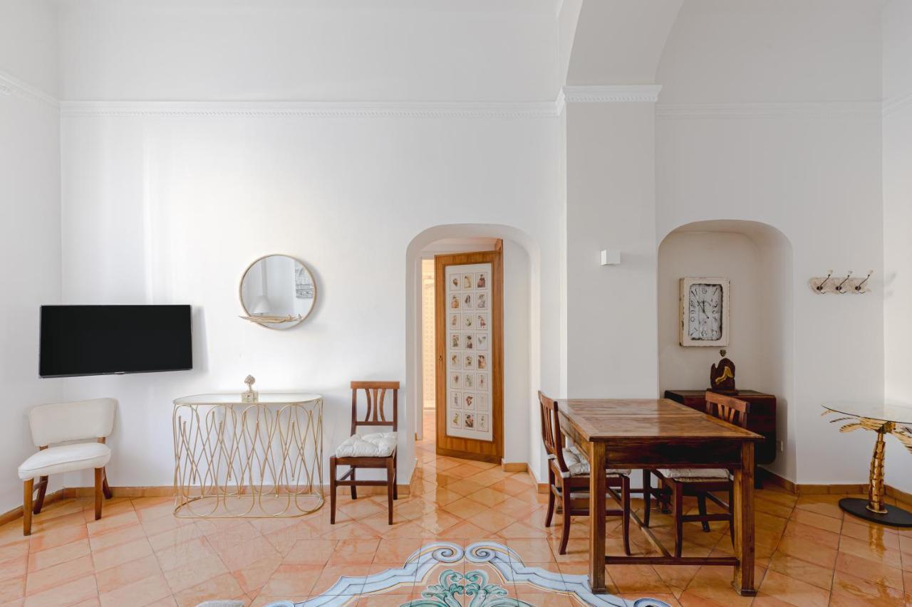 Romantic Apartament 2 Piazza Del Popolo Buitenkant foto